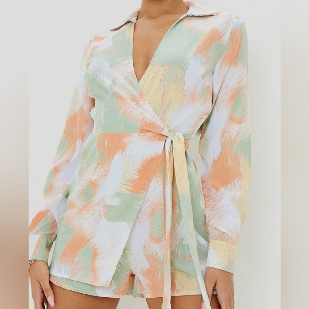 Green White Orange Print Vacation Resortwear Long Sleeve Wrap Romper Size Medium
